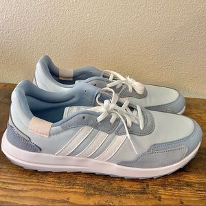 Women’s adidas shoes 9.5